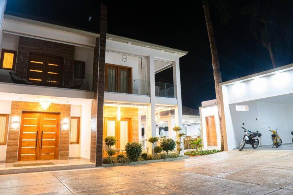 Villa Maria Luxury En Miches Екстериор снимка